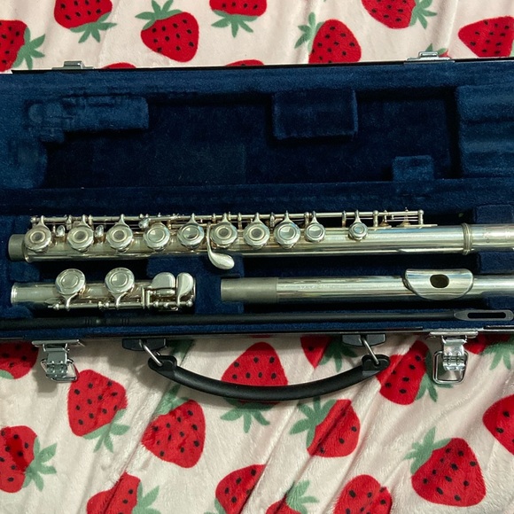 Yamaha Other Yamaha Open Holed Fluteessential Elements Flute Book